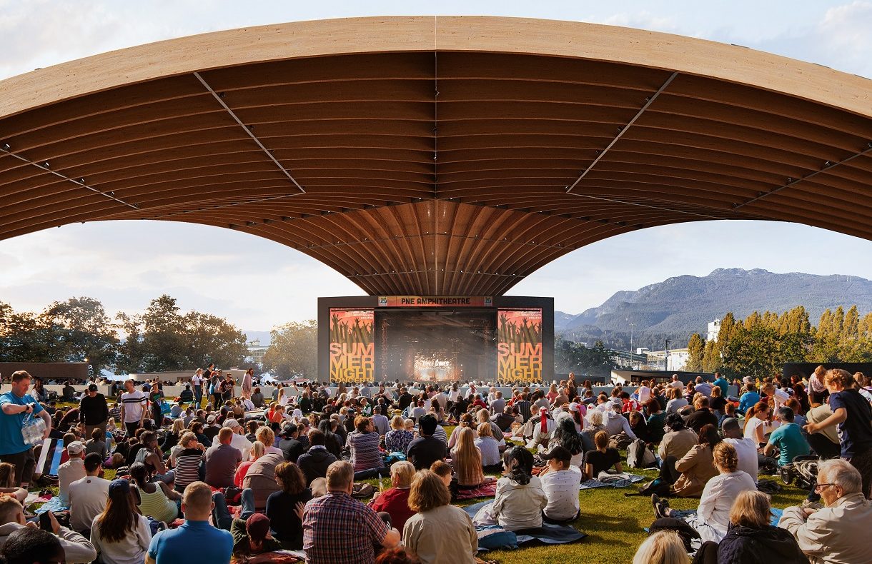 PNE-Amphitheatre_Gathering